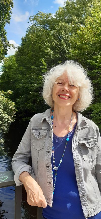 Sabina Braun im Gruenen